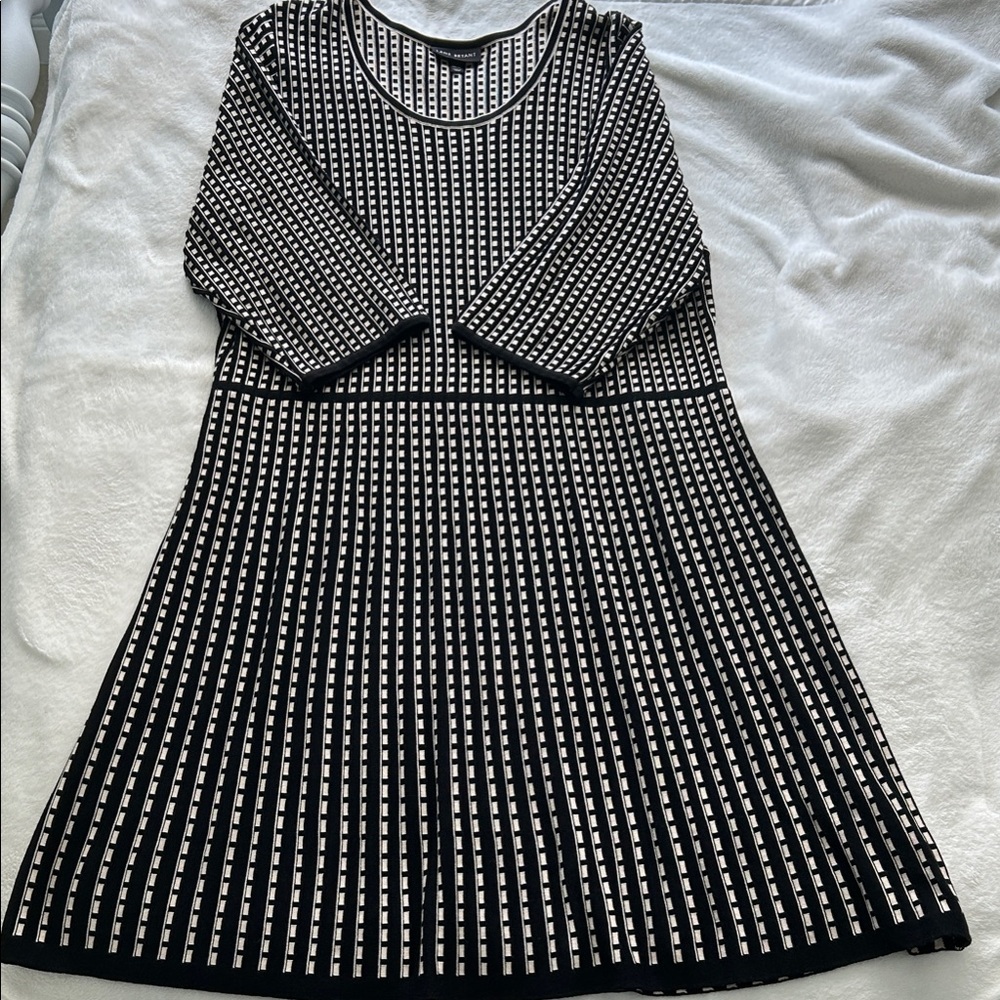 Lane Bryant Black and White Geometric Long Sleeve Dress